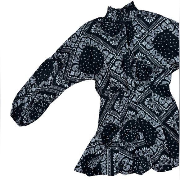 Missguided Paisley Bandana Print Dress - Picture 3 of 14